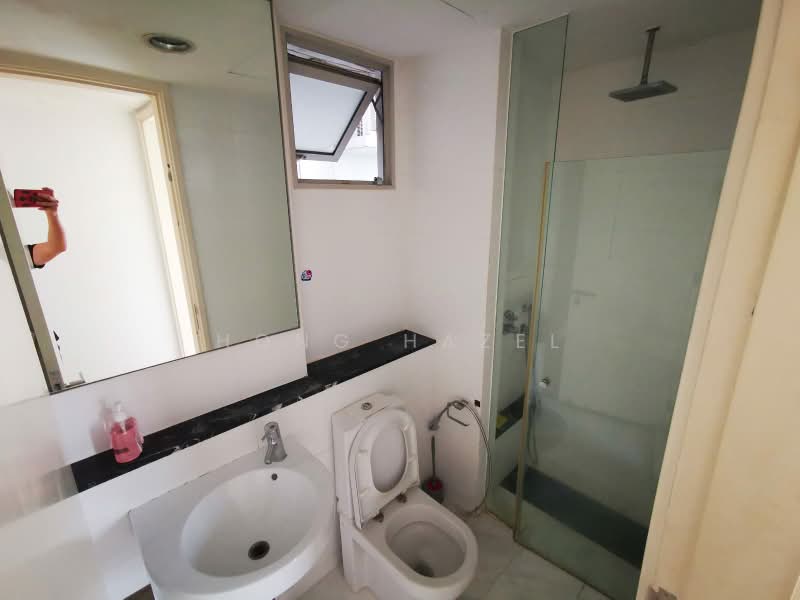 The Centris, 65 Jurong West Central 3, 4 Bedrooms, 1,496 sqft, Apartment For Rent, by Hong Hazel, 500167703 - Bathroom - PropertyGuru.com.sg