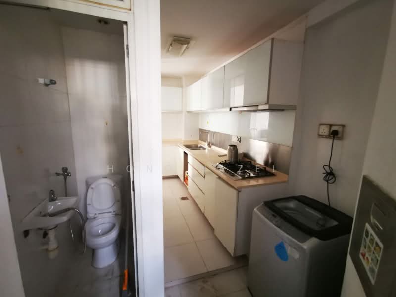 The Centris, 65 Jurong West Central 3, 4 Bedrooms, 1,496 sqft, Apartment For Rent, by Hong Hazel, 500167703 - Kitchen - PropertyGuru.com.sg