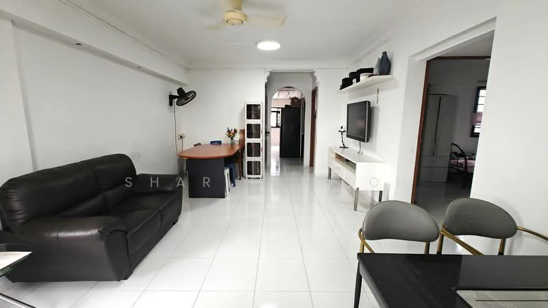 476 Ang Mo Kio Avenue 10, 476 Ang Mo Kio Avenue 10, 3 Bedrooms, 990 sqft, HDB Flat For Sale, by Sharlene Soh, 500167704 - Living Room - PropertyGuru.com.sg
