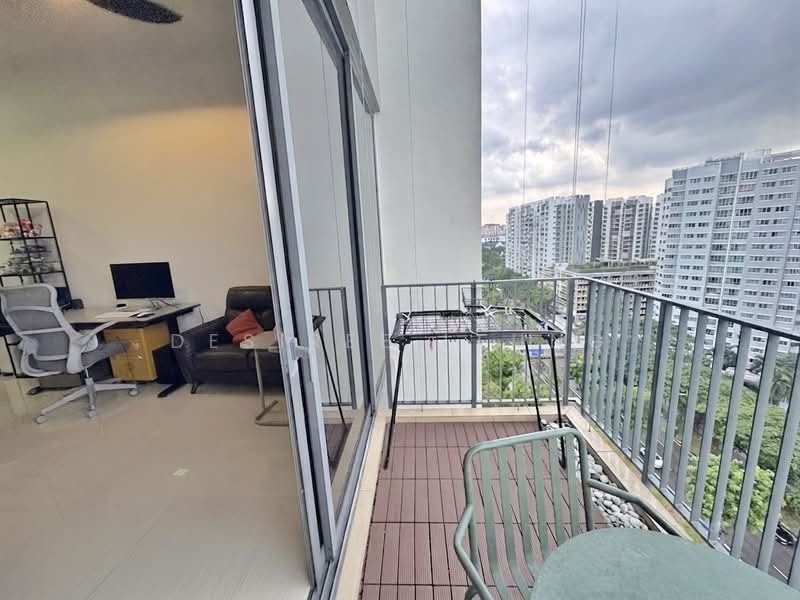 Boathouse Residences, 23 Upper Serangoon View, 1 Bedroom, 624 sqft, Condominium For Sale, by Desiree Leung, 500167705 - Balcony - PropertyGuru.com.sg