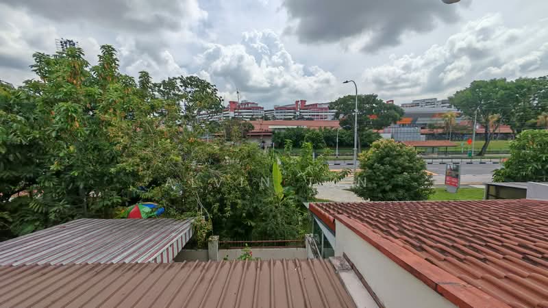 GOOD LOCATION TERRACE NEAR HOUGANG CENTRAL, REALTY PARK, 4 Bedrooms, 2,000 sqft, Terraced House For Sale, by Alvin Tan, 500167711 - Exterior - PropertyGuru.com.sg