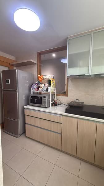 The Lakeshore, 31 Jurong West Street 41, Room Rental, 120 sqft, Condominium For Rent, by Bennedict Tan, 500167714 - Kitchen - PropertyGuru.com.sg