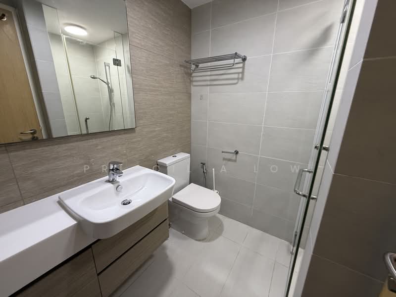 The Lakefront Residences, 42 Lakeside Drive, Room Rental, 150 sqft, Condominium For Rent, by Priscilla Low, 500167720 - Bedroom 6 Bathroom - PropertyGuru.com.sg