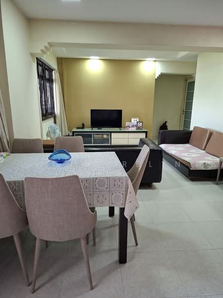 1 Pine Close, 1 Pine Close, Room Rental, 100 sqft, HDB Flat For Rent, by Goh Dorelyn, 500167722 - Living Room - PropertyGuru.com.sg