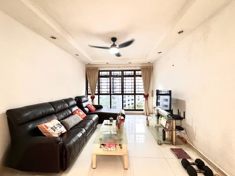 654C Jurong West Street 61, 654C Jurong West Street 61, 3 Bedrooms, 1,184 sqft, HDB Flat For Sale, by Davon Chai 蔡忠伦, 500167761 - Living Room - PropertyGuru.com.sg