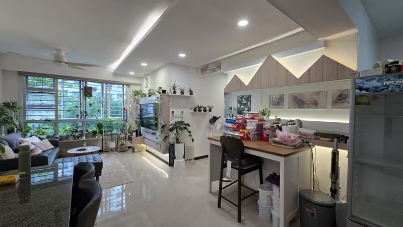93A Telok Blangah Street 31, 93A Telok Blangah Street 31, 3 Bedrooms, 1,001 sqft, HDB Flat For Sale, by Lydia Hanim, 500167762 - Living Room - PropertyGuru.com.sg