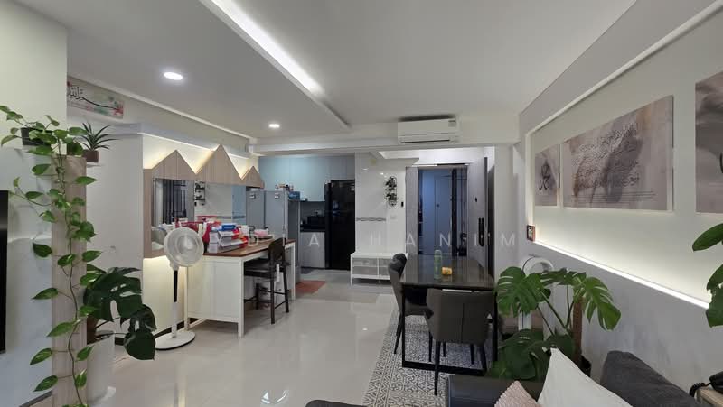93A Telok Blangah Street 31, 93A Telok Blangah Street 31, 3 Bedrooms, 1,001 sqft, HDB Flat For Sale, by Lydia Hanim, 500167762 - Living Room - PropertyGuru.com.sg