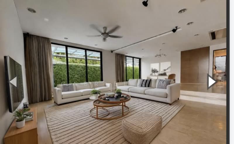 Semi-D situated in Duchess locale, DUCHESS / PRINCESS OF WALES / KINGSMEAD / CORONATION ROAD, 5 Bedrooms, 5,000 sqft, Semi-Detached House For Sale, by Gabriel Lim, 500167767 - Living Room - PropertyGuru.com.sg