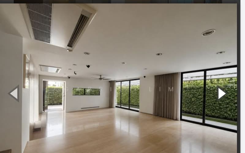 Semi-D situated in Duchess locale, DUCHESS / PRINCESS OF WALES / KINGSMEAD / CORONATION ROAD, 5 Bedrooms, 5,000 sqft, Semi-Detached House For Sale, by Gabriel Lim, 500167767 - Living Room - PropertyGuru.com.sg