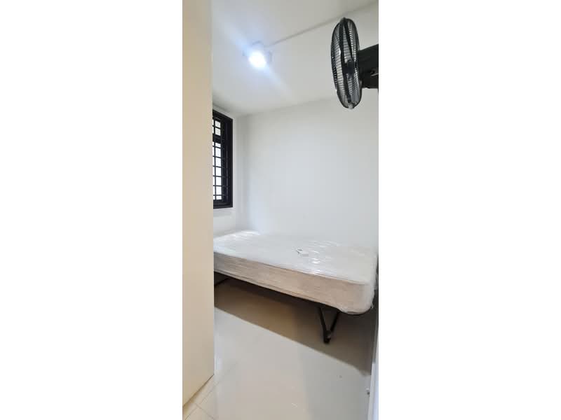20 Dover Crescent, 20 Dover Crescent, 3 Bedrooms, 700 sqft, HDB Flat For Rent, by Ian Ho, 500167772 - Bedroom - PropertyGuru.com.sg