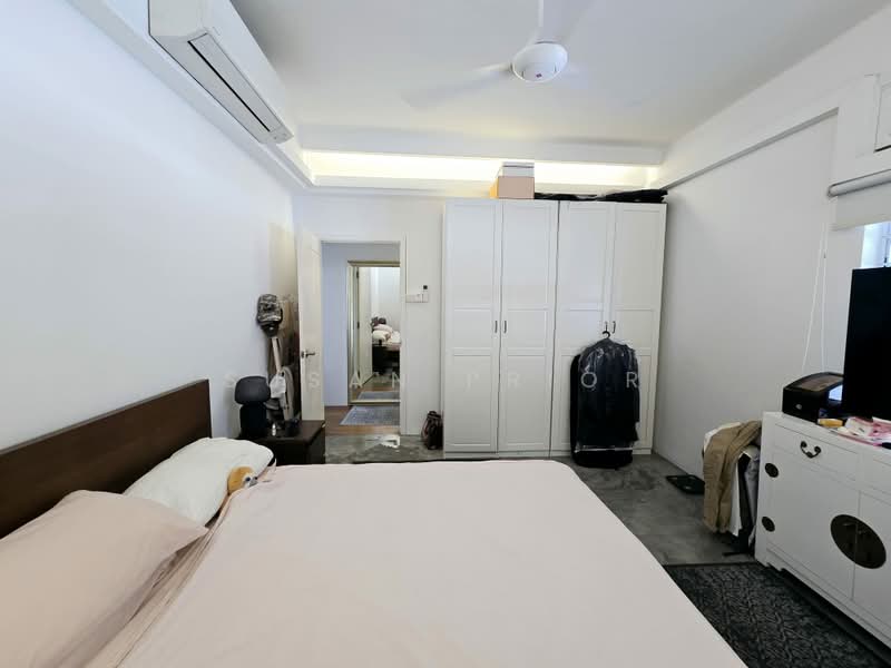 Rare 3 Bed Tiong Bahru, Tiong Poh, Tiong Bahru Road, 3 Bedrooms, 965 sqft, Walk-up Apartment For Rent, by Susan Prior, 500167773 - Bedroom - PropertyGuru.com.sg