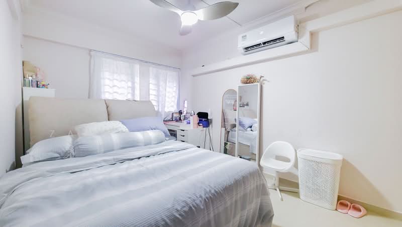 616 Hougang Avenue 8, 616 Hougang Avenue 8, 3 Bedrooms, 990 sqft, HDB Flat For Sale, by Zakariah Bin Saat, 500167775 - Bedroom - PropertyGuru.com.sg