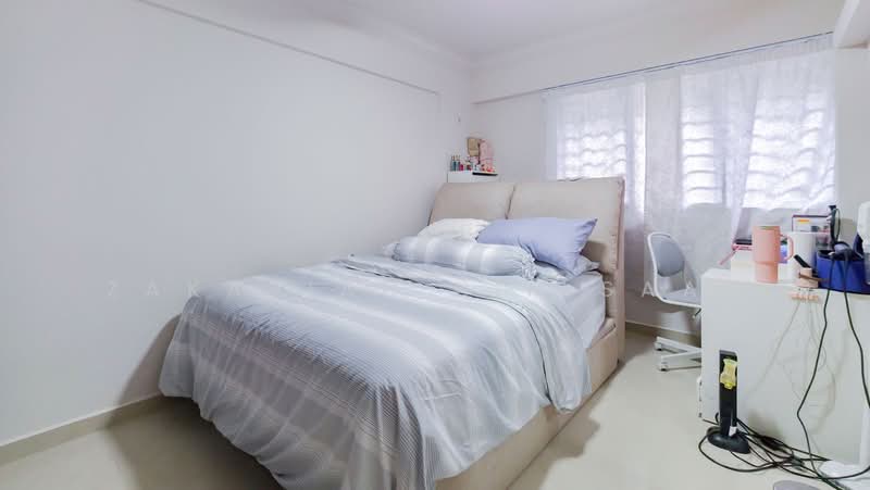 616 Hougang Avenue 8, 616 Hougang Avenue 8, 3 Bedrooms, 990 sqft, HDB Flat For Sale, by Zakariah Bin Saat, 500167775 - Bedroom - PropertyGuru.com.sg