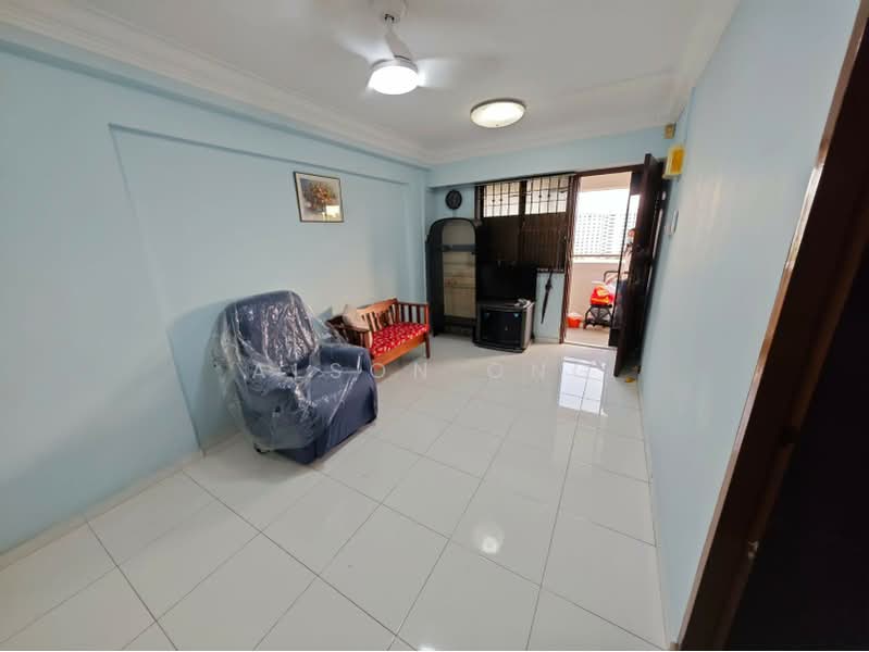 534 Bedok North Street 3, 534 Bedok North Street 3, 1 Bedroom, 434 sqft, HDB Flat For Rent, by Alson Ong, 500167784 - Living Room - PropertyGuru.com.sg