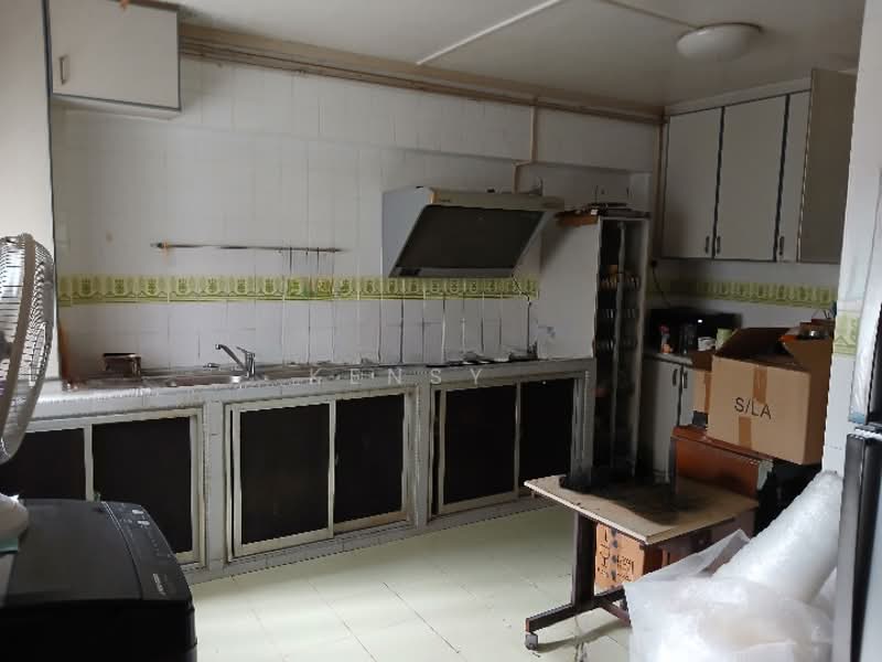 94C Bedok North Avenue 4, 94C Bedok North Avenue 4, 3 Bedrooms, 1,539 sqft, HDB Flat For Sale, by Kensy ., 500167785 - Kitchen - PropertyGuru.com.sg