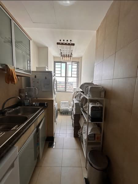 The Tessarina, 26 Wilby Road, 2 Bedrooms, 1,012 sqft, Condominium For Rent, by Liew Wenzheng, 500167787 - Kitchen - PropertyGuru.com.sg