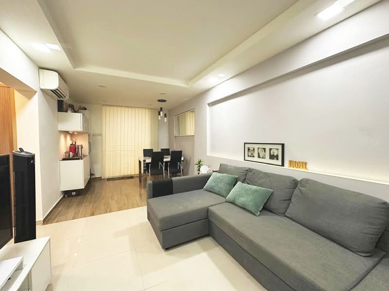 477 Tampines Street 43, 477 Tampines Street 43, 2 Bedrooms, 689 sqft, HDB Flat For Sale, by Jenn Tan, 500167794 - Living Room - PropertyGuru.com.sg