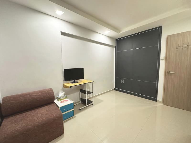 477 Tampines Street 43, 477 Tampines Street 43, 2 Bedrooms, 689 sqft, HDB Flat For Sale, by Jenn Tan, 500167794 - Common Bedroom - PropertyGuru.com.sg
