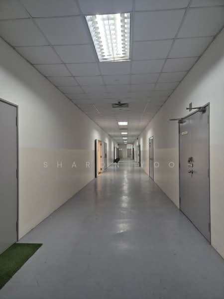 Henderson Building, 221 Henderson Road, 1,238 sqft, Light Industrial (B1) For Rent, by Sharon Yoo, 500167803 - Corridor - CommercialGuru.com.sg