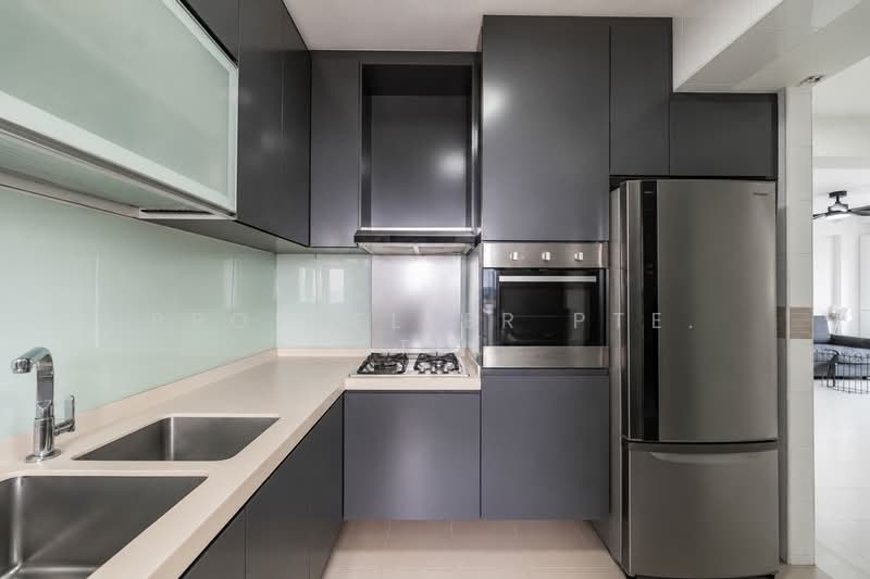 450B Sengkang West Way, 450B Sengkang West Way, 2 Bedrooms, 721 sqft, HDB Flat For Sale, by Kelly Tan, 500167804 - Kitchen - PropertyGuru.com.sg