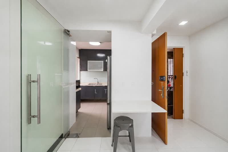 450B Sengkang West Way, 450B Sengkang West Way, 2 Bedrooms, 721 sqft, HDB Flat For Sale, by Kelly Tan, 500167804 - Kitchen - PropertyGuru.com.sg