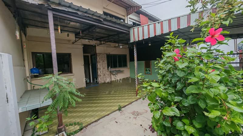 For Rebuilt, Hougang Central, No west sun, Stroll to amenities, MRT, 4 Bedrooms, 2,000 sqft, Terraced House For Sale, by Stephanie Tok, 500167813 - Exterior - PropertyGuru.com.sg