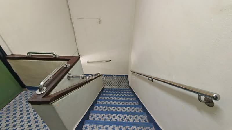 For Rebuilt, Hougang Central, No west sun, Stroll to amenities, MRT, 4 Bedrooms, 2,000 sqft, Terraced House For Sale, by Stephanie Tok, 500167813 - Corridor - PropertyGuru.com.sg