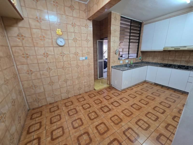 Tanah Merah Mansion, 137 Tanah Merah Kechil Road, 4 Bedrooms, 3,348 sqft, Condominium For Sale, by Eric Liew, 500167821 - Kitchen - PropertyGuru.com.sg