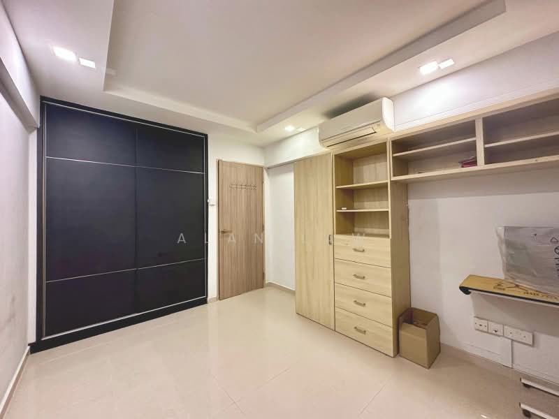 477 Tampines Street 43, 477 Tampines Street 43, 2 Bedrooms, 688 sqft, HDB Flat For Sale, by Alan Law, 500167828 - Bedroom - PropertyGuru.com.sg