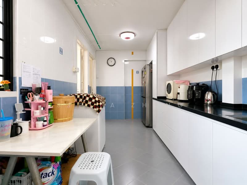 103 Jurong East Street 13, 103 Jurong East Street 13, 3 Bedrooms, 1,292 sqft, HDB Flat For Sale, by Stella Zhang, 500167832 - Kitchen - PropertyGuru.com.sg