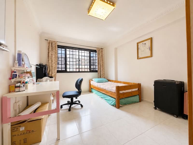 103 Jurong East Street 13, 103 Jurong East Street 13, 3 Bedrooms, 1,292 sqft, HDB Flat For Sale, by Stella Zhang, 500167832 - Bedroom - PropertyGuru.com.sg