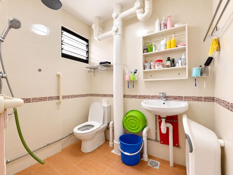 103 Jurong East Street 13, 103 Jurong East Street 13, 3 Bedrooms, 1,292 sqft, HDB Flat For Sale, by Stella Zhang, 500167832 - Bathroom - PropertyGuru.com.sg