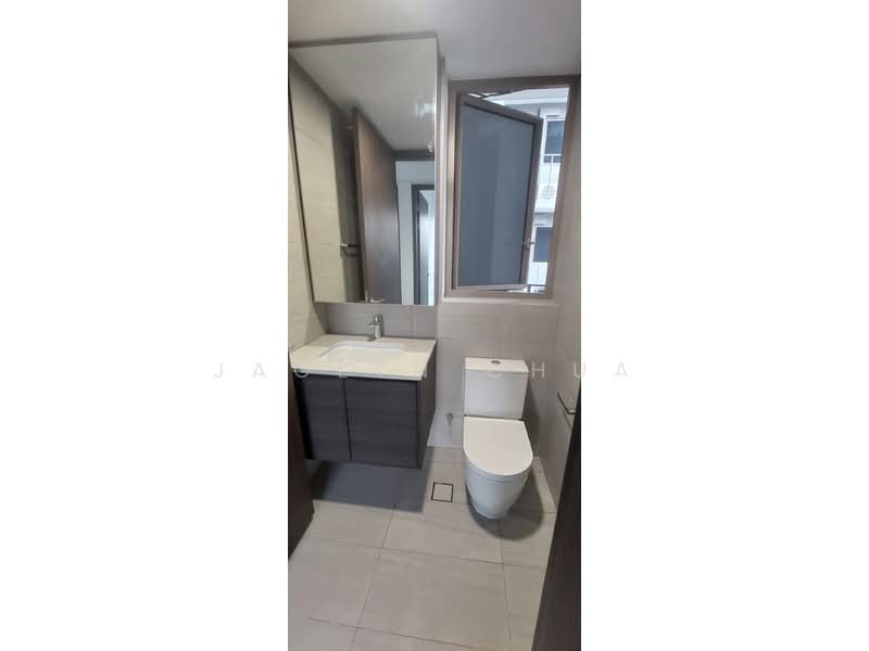 Pasir Ris 8, 8 Pasir Ris Drive 8, 4 Bedrooms, 1,023 sqft, Condominium For Rent, by Jaclyn Chua, 500167835 - Bathroom - PropertyGuru.com.sg