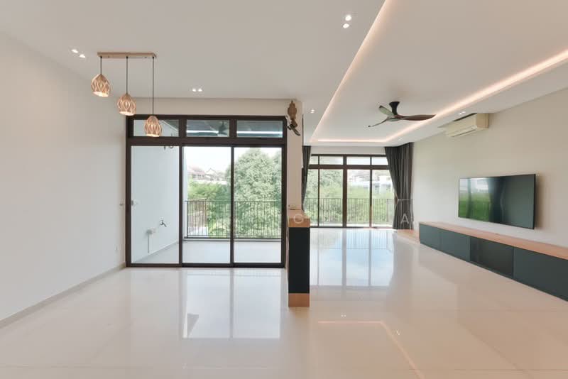 Varsity Park Condominium, 70 West Coast Road, 3 Bedrooms, 2,325 sqft, Condominium For Rent, by Seema Gupta, 500167837 - PropertyGuru.com.sg