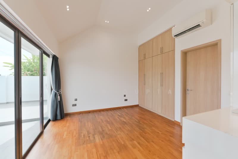Varsity Park Condominium, 70 West Coast Road, 3 Bedrooms, 2,325 sqft, Condominium For Rent, by Seema Gupta, 500167837 - PropertyGuru.com.sg