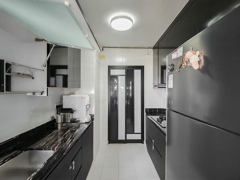 614A Edgefield Plains, 614A Edgefield Plains, 3 Bedrooms, 990 sqft, HDB Flat For Sale, by Jaslynn Soh, 500167846 - Kitchen - PropertyGuru.com.sg