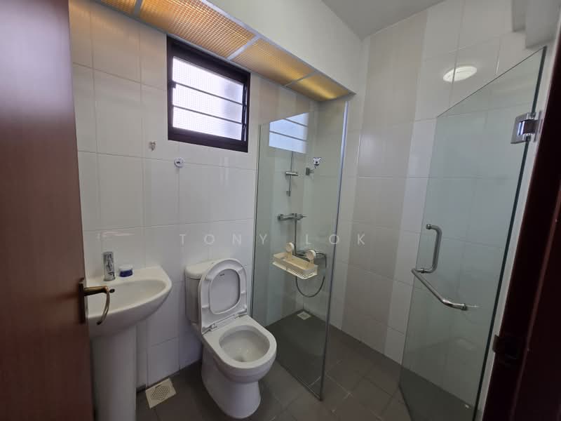 30 Ghim Moh Link, 30 Ghim Moh Link, 3 Bedrooms, 1,001 sqft, HDB Flat For Rent, by Tony Lok, 500167849 - Bathroom - PropertyGuru.com.sg