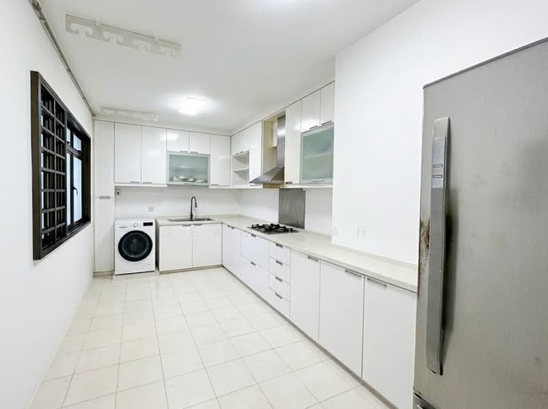 654A Jurong West Street 61, 654A Jurong West Street 61, 3 Bedrooms, 1,184 sqft, HDB Flat For Sale, by Sean Tiah, 500167850 - Kitchen - PropertyGuru.com.sg