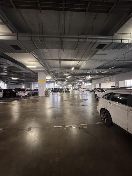 Carros Centre, 60 JALAN LAM HUAT, 1,690 sqft, Factory / Workshop (B2) For Sale, by Carson Chan, 500167852 - Car Park - CommercialGuru.com.sg