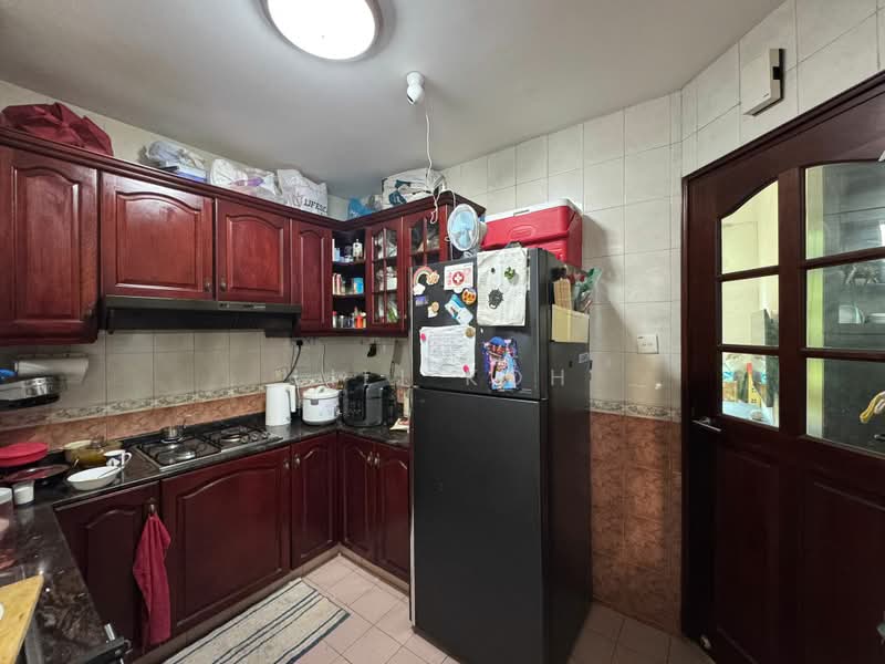Tanglin Regency, 381 Tanglin Road, 3 Bedrooms, 1,109 sqft, Condominium For Sale, by LiLi Koh, 500167854 - Kitchen - PropertyGuru.com.sg
