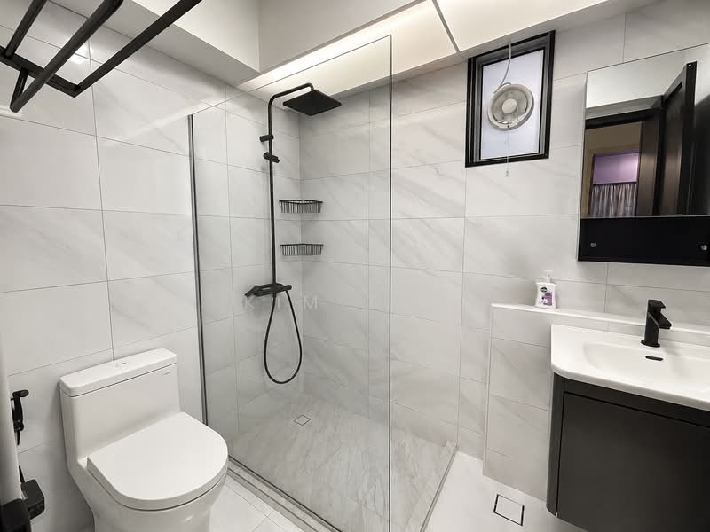 274A Punggol Place, 274A Punggol Place, 3 Bedrooms, 1,001 sqft, HDB Flat For Sale, by Kim Tan, 500167855 - Bathroom - PropertyGuru.com.sg