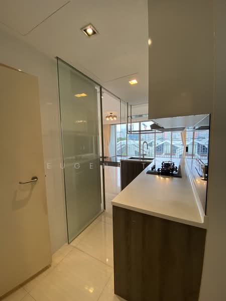 Woodhaven, 71 Woodgrove Avenue, 3 Bedrooms, 1,173 sqft, Condominium For Sale, by Eugene Tay, 500167859 - Kitchen - PropertyGuru.com.sg