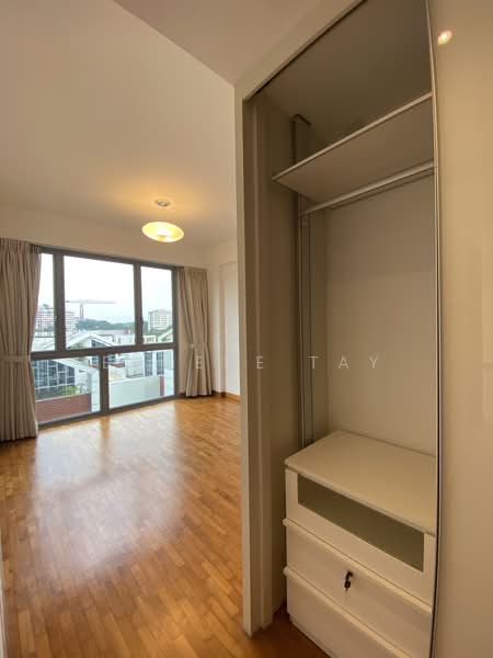 Woodhaven, 71 Woodgrove Avenue, 3 Bedrooms, 1,173 sqft, Condominium For Sale, by Eugene Tay, 500167859 - Living Room - PropertyGuru.com.sg