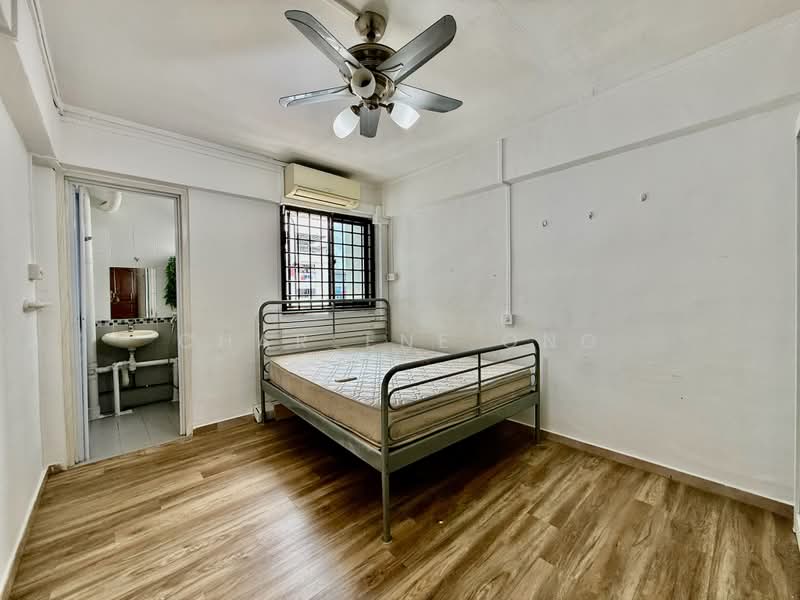 737 Yishun Street 72, 737 Yishun Street 72, 3 Bedrooms, 979 sqft, HDB Flat For Sale, by Charlene Ong, 500167871 - Bedroom - PropertyGuru.com.sg