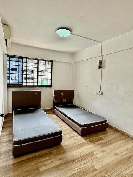 737 Yishun Street 72, 737 Yishun Street 72, 3 Bedrooms, 979 sqft, HDB Flat For Sale, by Charlene Ong, 500167871 - Bedroom - PropertyGuru.com.sg