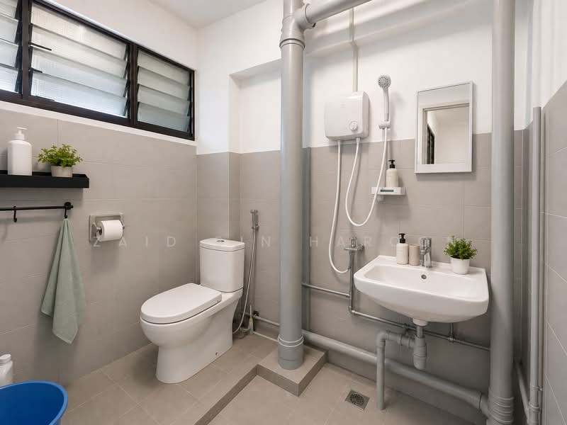 931 Tampines Street 91, 931 Tampines Street 91, 3 Bedrooms, 1,098 sqft, HDB Flat For Sale, by Zaid Bin Haroon, 500167880 - Bathroom - PropertyGuru.com.sg