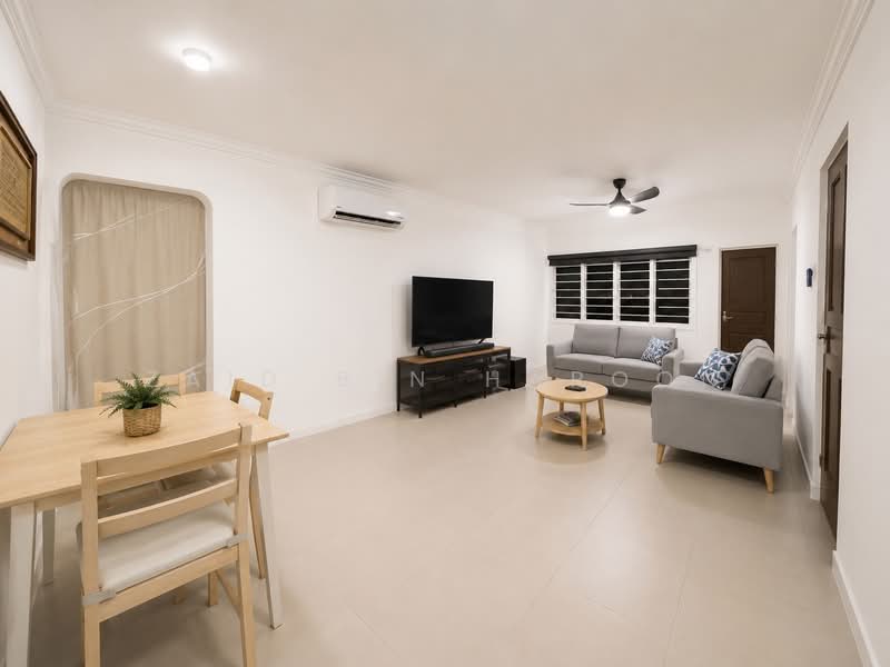 931 Tampines Street 91, 931 Tampines Street 91, 3 Bedrooms, 1,098 sqft, HDB Flat For Sale, by Zaid Bin Haroon, 500167880 - Living Room - PropertyGuru.com.sg