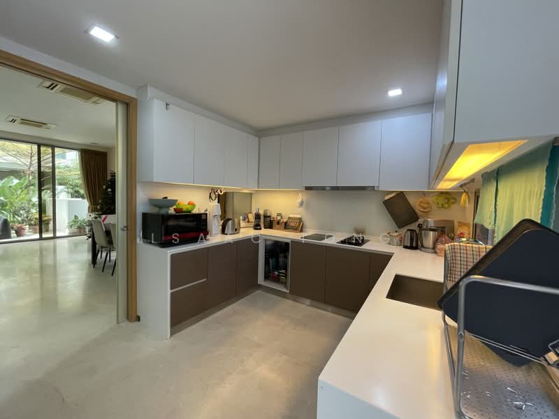 Este Villa, Nim Road, 5 Bedrooms, 4,090 sqft, Cluster House For Sale, by Isaac Tong, 500167885 - Kitchen - PropertyGuru.com.sg