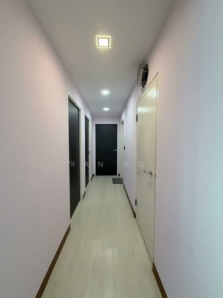 782A Woodlands Crescent, 782A Woodlands Crescent, 3 Bedrooms, 904 sqft, HDB Flat For Sale, by Ian Ho, 500167891 - Corridor - PropertyGuru.com.sg