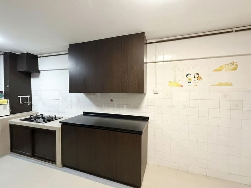 518 Bedok North Avenue 2, 518 Bedok North Avenue 2, 3 Bedrooms, 990 sqft, HDB Flat For Sale, by Dominik Chow, 500167896 - Kitchen - PropertyGuru.com.sg